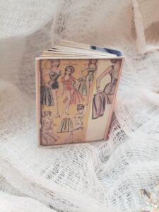 Mini books